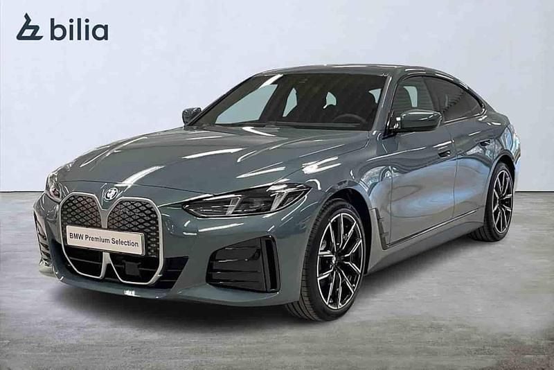 Grön Begagnad 2026 BMW i4 Sedan | 649 900 kr - Bild 1/1