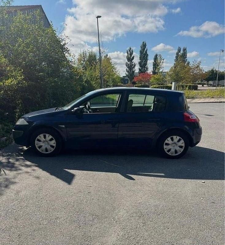 Begagnad Renault Mégane II 112 HK (82 kW) 2007