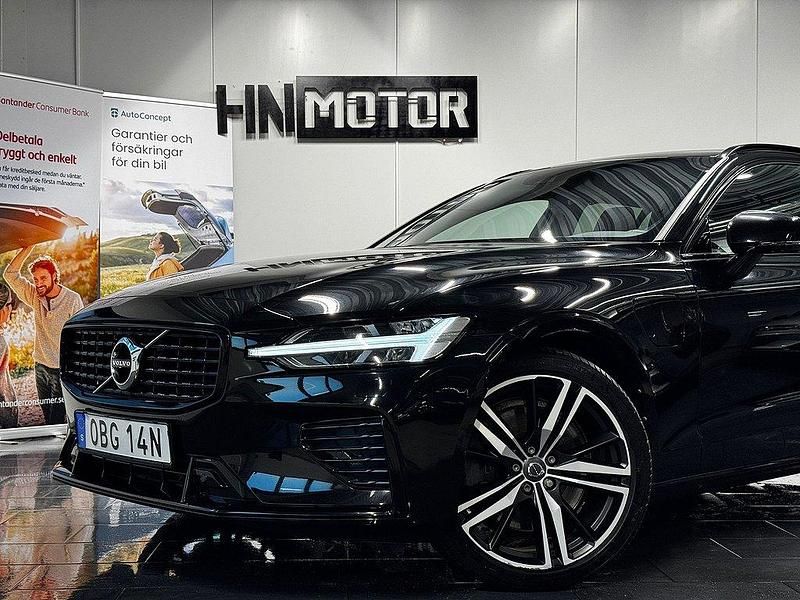 Begagnad Volvo V60 R-Design 340 HK (250 kW) 2021 Svart Kombi
