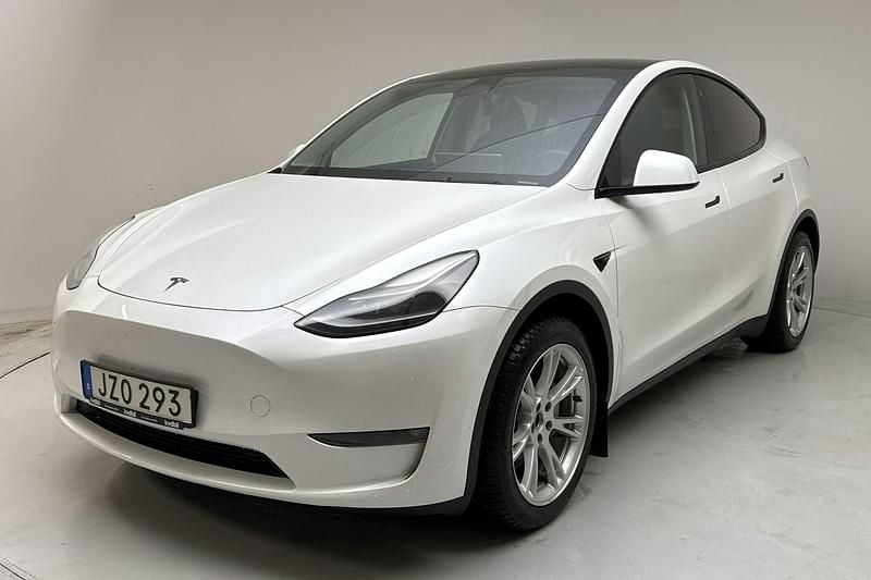 Vit Begagnad 2023 Tesla Model Y SUV | 369 000 kr (Bra pris) - Bild 1/4