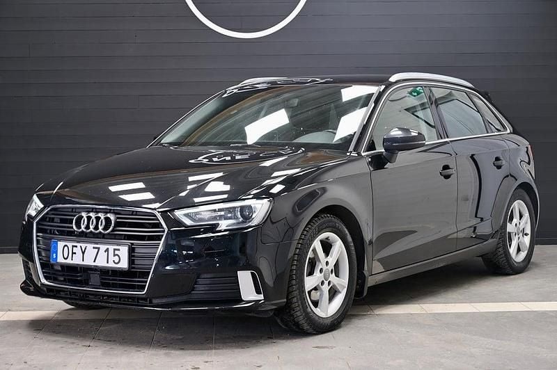 Begagnad Audi A3 Sportback Comfort 150 HK (110 kW) 2016 Svart Halvkombi