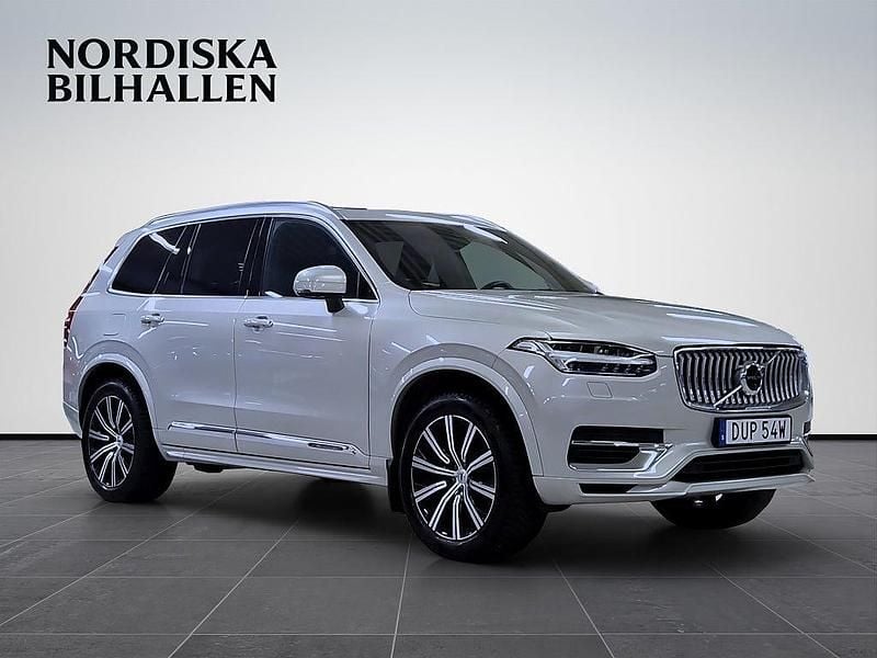 Vit Begagnad 2020 Volvo XC90 Inscription SUV | 439 795 kr (Bra pris) - Bild 1/4