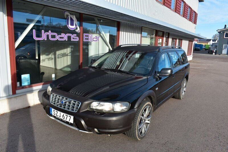 Svart Begagnad 2001 Volvo XC70 SUV | 39 900 kr (Dyr) - Bild 1/4