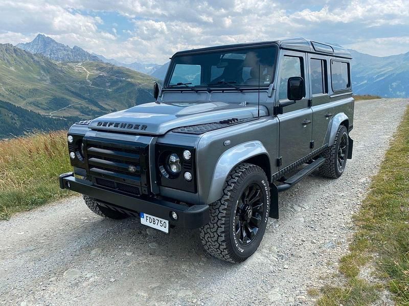 Grå (orkney grey) Begagnad 2013 Land Rover Defender SUV | 995 000 kr - Bild 1/4