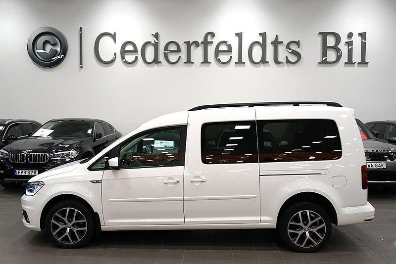 Vit Begagnad 2017 VW Caddy Maxi Life Life Minibuss | 209 900 kr (Bra pris) - Bild 1/4