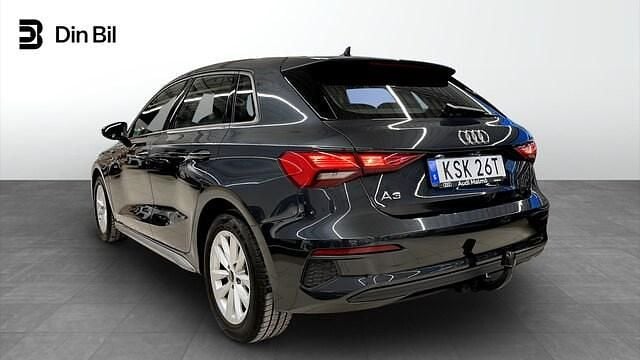 Begagnad Audi A3 Proline 150 HK (110 kW) 2023 Grå Sedan