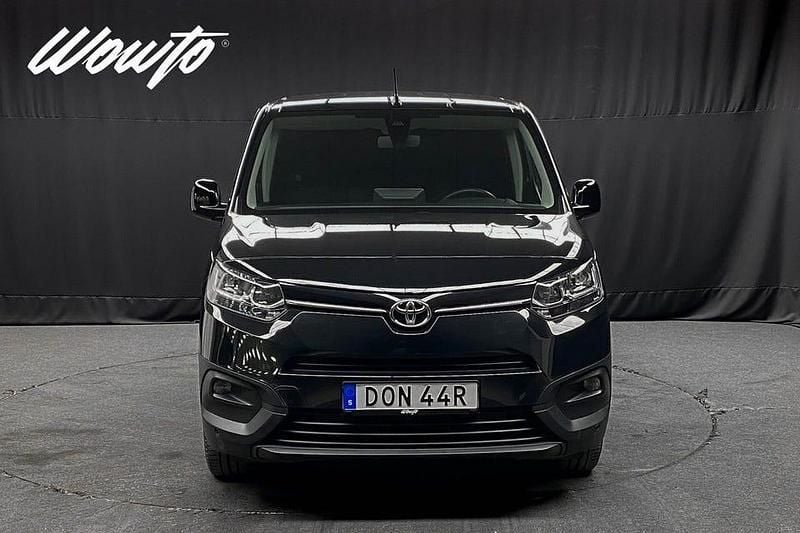Begagnad Toyota Proace City City 131 HK (96 kW) 2018 Onyx svart