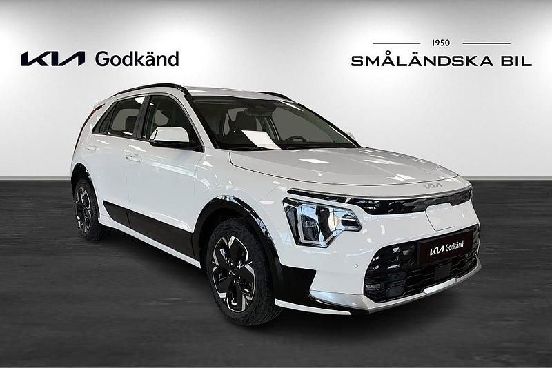 Begagnad Kia e-Niro 150 kW (204 HK) 2022 Vit SUV
