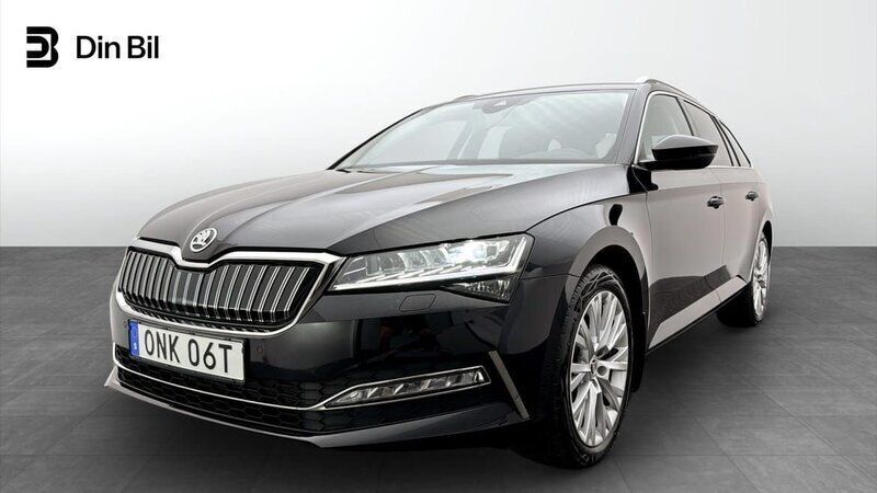 Svart Begagnad 2024 Skoda Superb Business Line Kombi | 424 900 kr (Lite dyr) - Bild 1/4