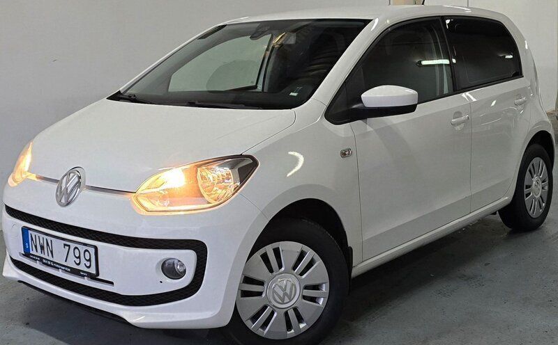 Vit Begagnad 2014 VW up! move up! Halvkombi | 54 900 kr (Marknadspris) - Bild 1/4