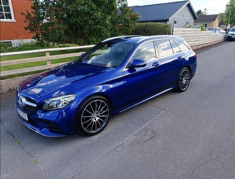 Blå Begagnad 2019 Mercedes C220 Kombi | 245 000 kr (Bra pris) - Bild 1/3