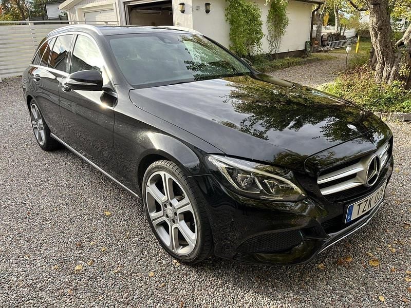Svart Begagnad 2015 Mercedes C220 Avantgarde Kombi | 160 000 kr (Bra pris) - Bild 1/4