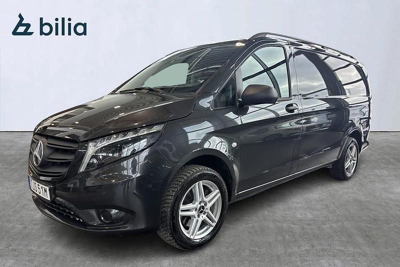 Begagnad Mercedes Vito 165 HK (121 kW) 2023 Grå Van