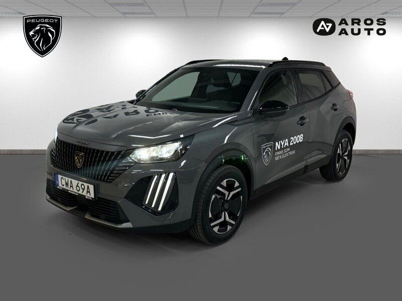 Grå selenium metallic Ny 2024 Peugeot 2008 Allure SUV | 224 900 kr (Marknadspris) - Bild 1/4