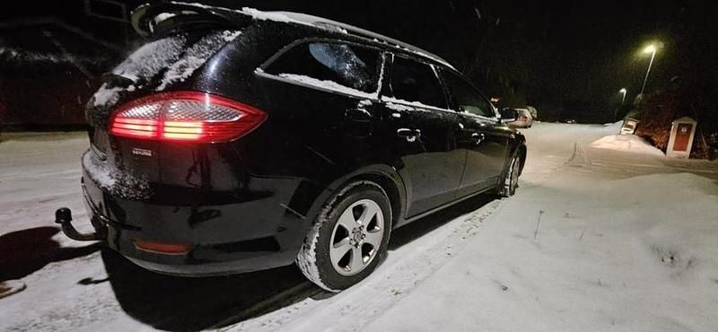 Begagnad Ford Mondeo 163 HK (119 kW) 2010 Kombi