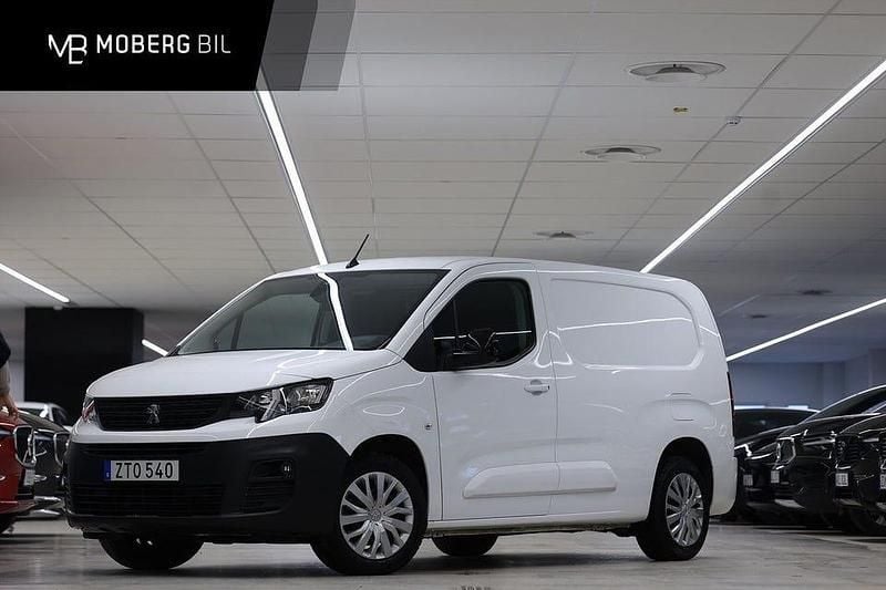 Vit Begagnad 2022 Peugeot E-Partner Minibuss | 199 900 kr (Marknadspris) - Bild 1/2