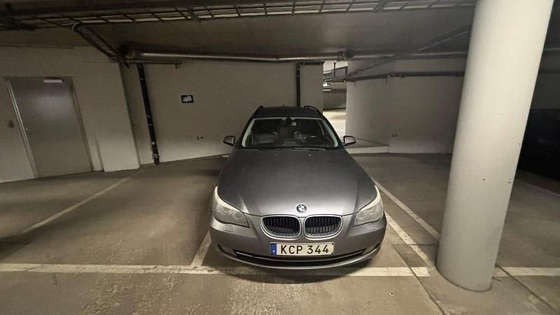 Begagnad 2010 BMW 520 Kombi | 32 000 kr (Bra pris) - Bild 1/4