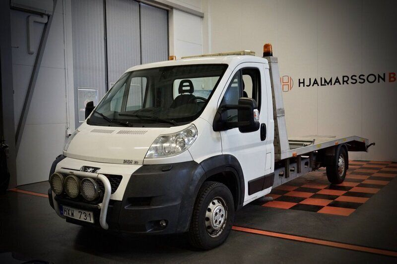 Vit Begagnad 2011 Peugeot Boxer Van | 149 500 kr (Marknadspris) - Bild 1/4