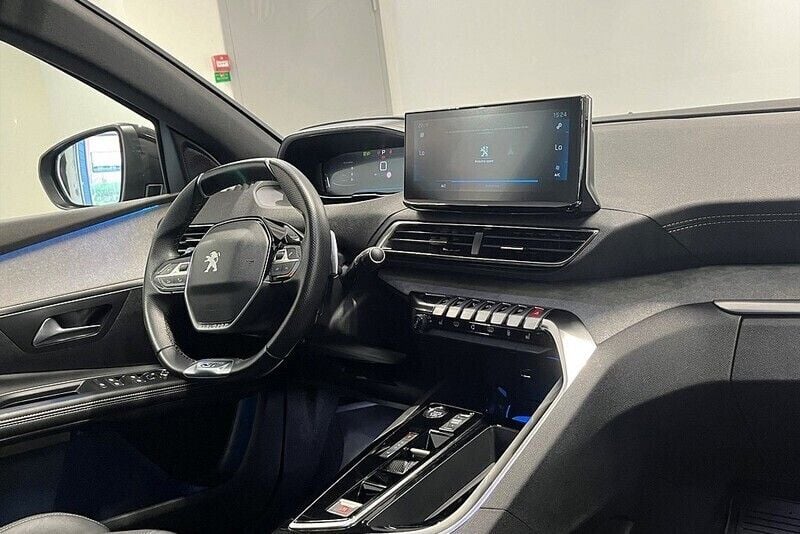 Begagnad Peugeot 5008 GTi 131 HK (96 kW) 2023 Svart Minibuss