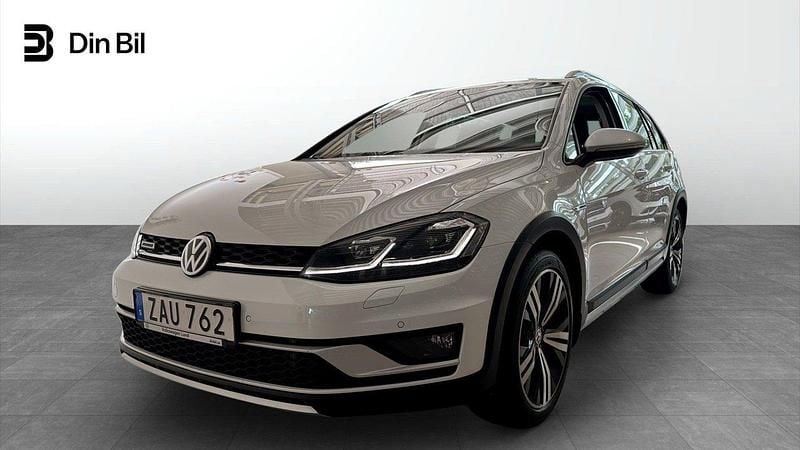 Vit Begagnad 2017 VW Golf Alltrack Kombi | 209 900 kr (Dyr) - Bild 1/4