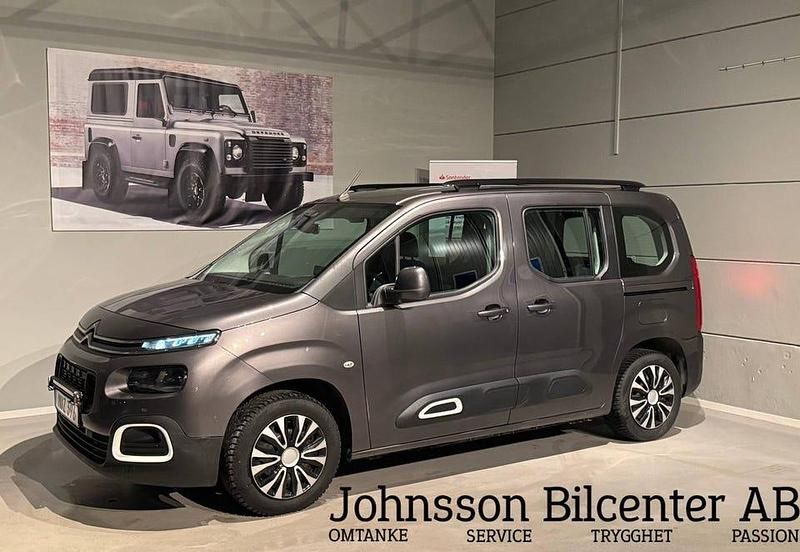 Begagnad Citroën Berlingo PureTech 110 HK (80 kW) 2018 Grå Minibuss