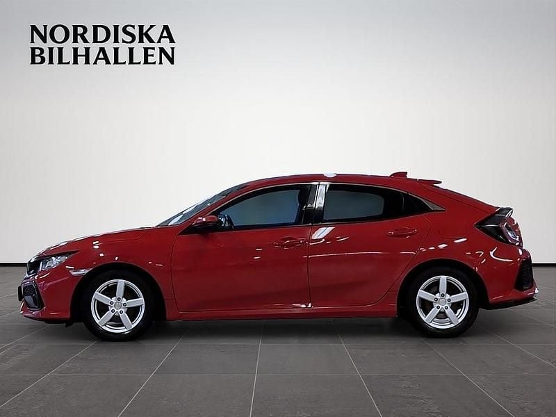 Begagnad Honda Civic Elegance 129 HK (94 kW) 2017 Röd Halvkombi