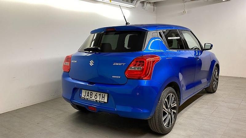 Begagnad Suzuki Swift 83 HK (61 kW) 2022 Blå Halvkombi