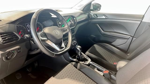 Vit Begagnad 2022 VW T-Cross Life SUV | 179 900 kr (Marknadspris) - Bild 1/2