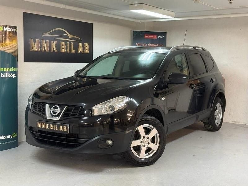 Svart Begagnad 2011 Nissan Qashqai +2 SUV | 74 900 kr (Marknadspris) - Bild 1/4