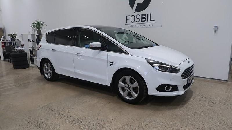 Vit Begagnad 2016 Ford S-MAX S Minibuss | 129 900 kr (Marknadspris) - Bild 1/3
