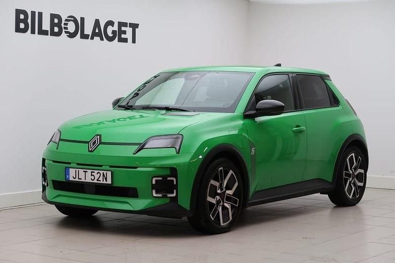Grön Begagnad 2025 Renault 5 E-Tech Techno | 349 800 kr (Marknadspris) - Bild 1/4
