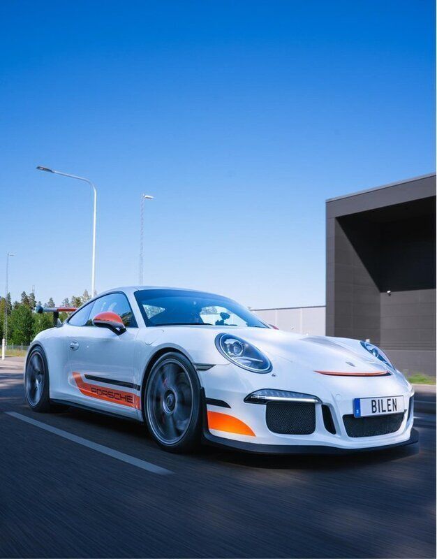 Vit Begagnad 2014 Porsche 911 GT3 Sportkupé | 1 394 000 kr (Marknadspris) - Bild 1/4