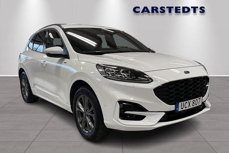Vit Begagnad 2022 Ford Kuga Business Edition SUV | 309 900 kr (Dyr) - Bild 1/4