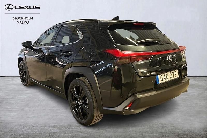 Begagnad Lexus UX 250h 186 HK (136 kW) 2021 Svart SUV