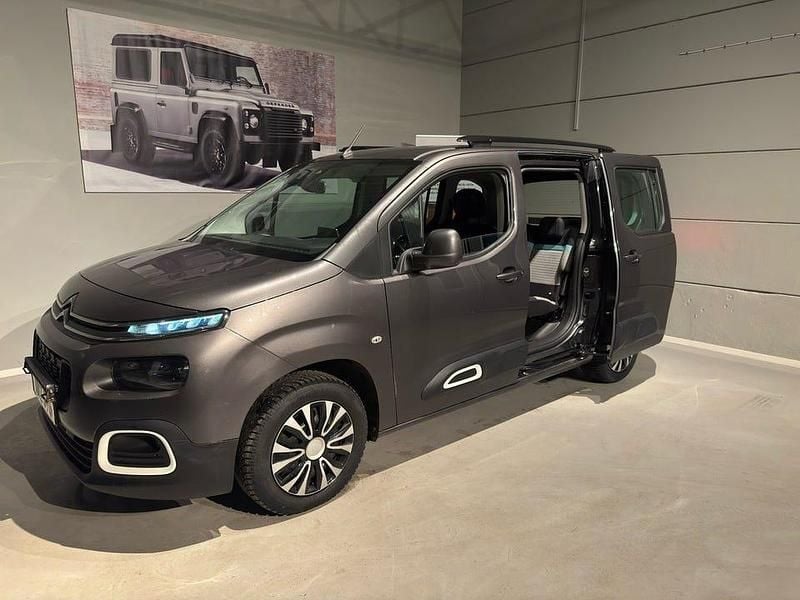 Begagnad Citroën Berlingo PureTech 110 HK (80 kW) 2018 Grå Minibuss