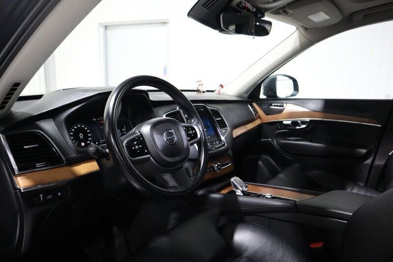 Begagnad Volvo XC90 Inscription 392 HK (288 kW) 2020 Grå SUV