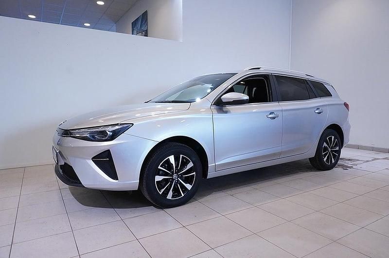 Begagnad MG MG5 EV Comfort 130 kW (177 HK) 2022 Grå Kombi