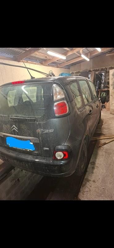 Begagnad Citroën C3 Picasso 92 HK (67 kW) 2012 Grå Minibuss