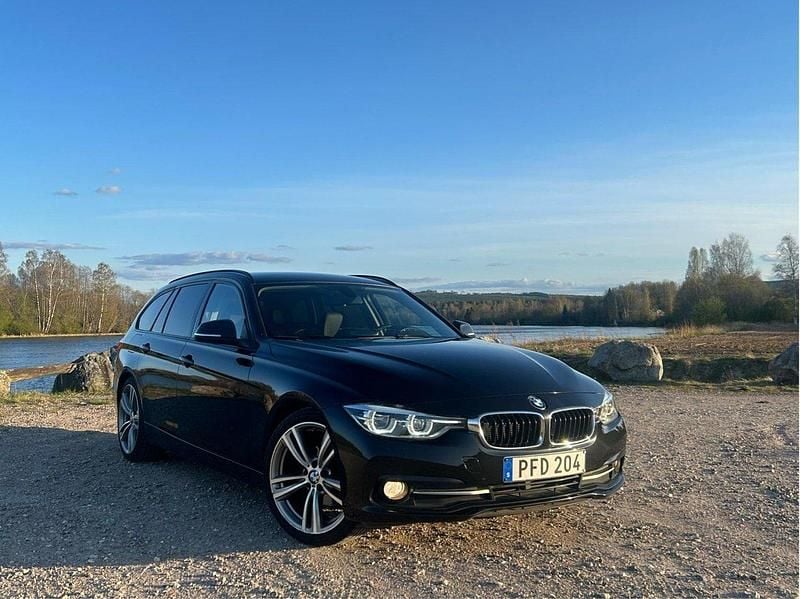 Svart Begagnad 2017 BMW 320 Efficient Dynamics Kombi | 160 000 kr (Bra pris) - Bild 1/3