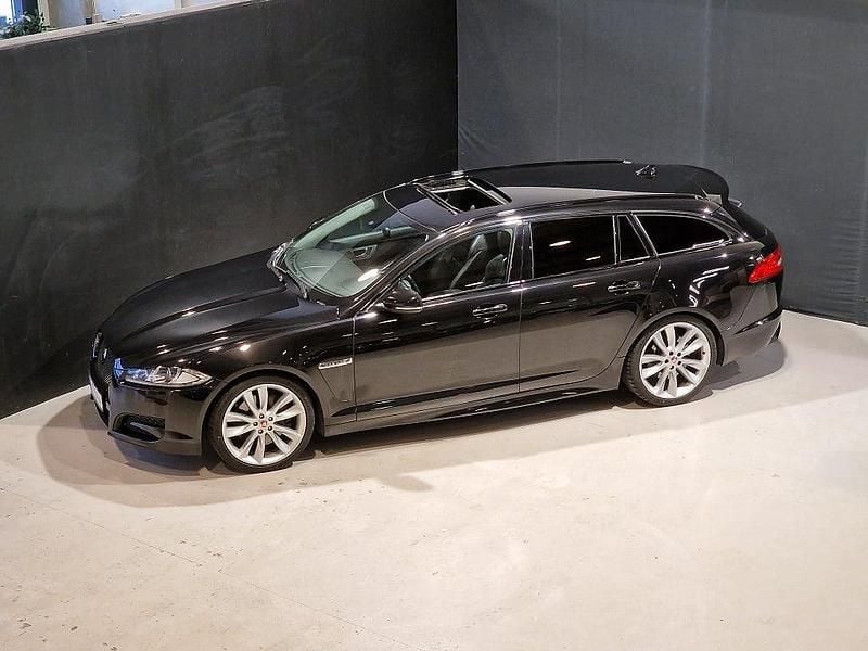 Begagnad Jaguar XF Sportbrake 275 HK (202 kW) 2014 Svart Kombi