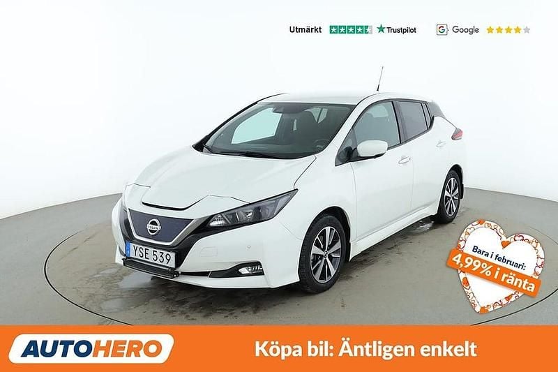 Vit Begagnad 2018 Nissan Leaf Basis Halvkombi | 147 000 kr (Marknadspris) - Bild 1/4