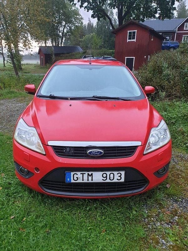 Röd Begagnad 2008 Ford Focus Trend Kombi | 8 500 kr - Bild 1/3