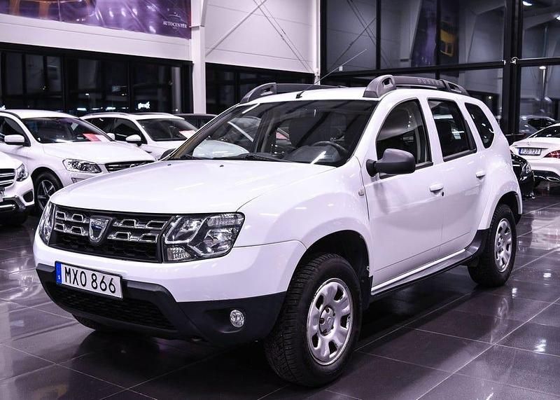 Vit Begagnad 2016 Dacia Duster SUV | 89 900 kr (Lite dyr) - Bild 1/4