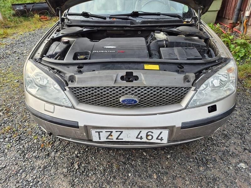Begagnad Ford Mondeo 145 HK (106 kW) 2003