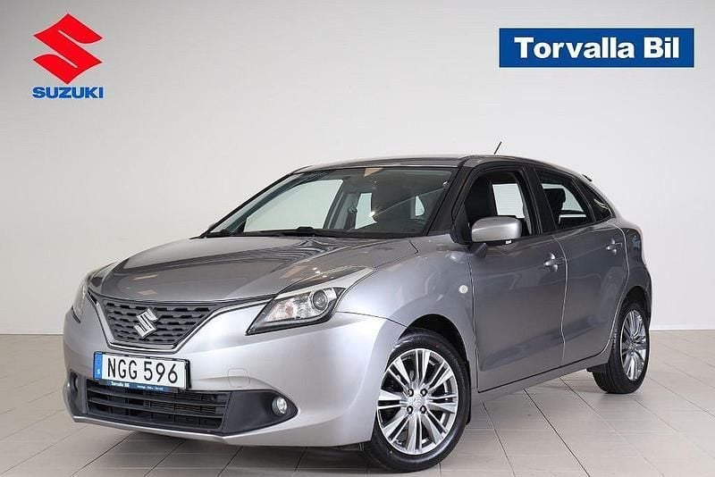 Silver Begagnad 2016 Suzuki Baleno Halvkombi | 99 900 kr - Bild 1/4