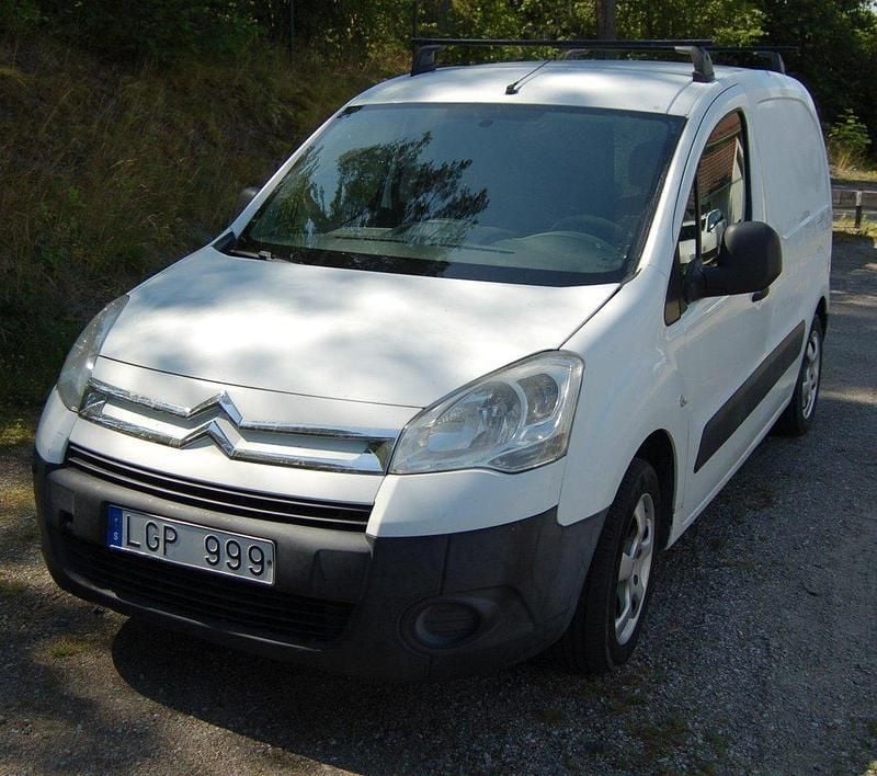 Vit Begagnad 2011 Citroën Berlingo Minibuss | 18 000 kr (Superpris) - Bild 1/4