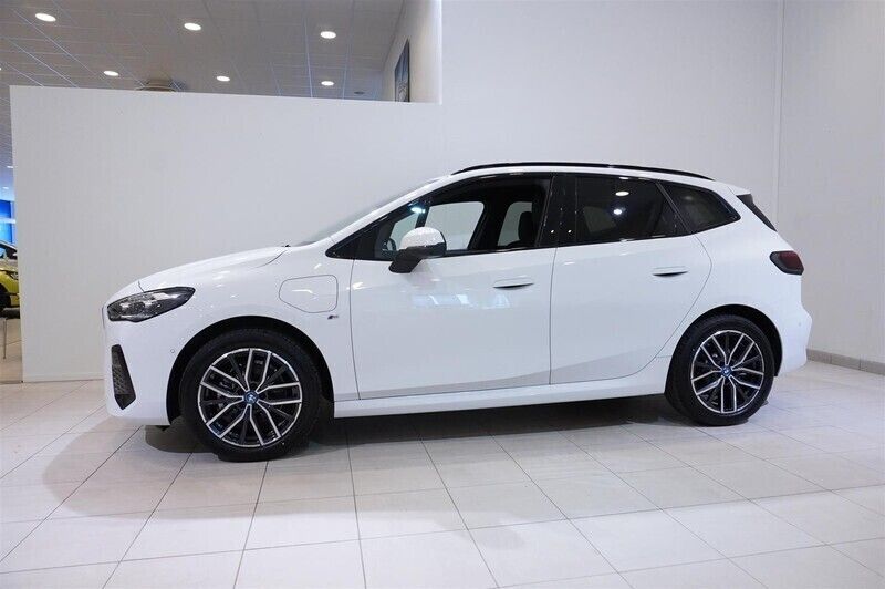 Begagnad BMW 225 Active Tourer M Sport 136 HK (100 kW) 2023 Okänd Minibuss