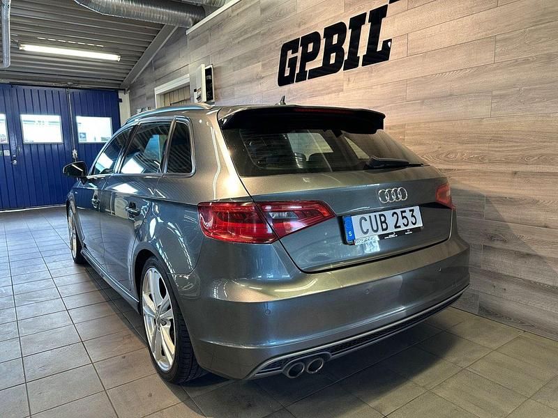 Begagnad Audi A3 Sportback S-Line 150 HK (110 kW) 2013 Grå Halvkombi