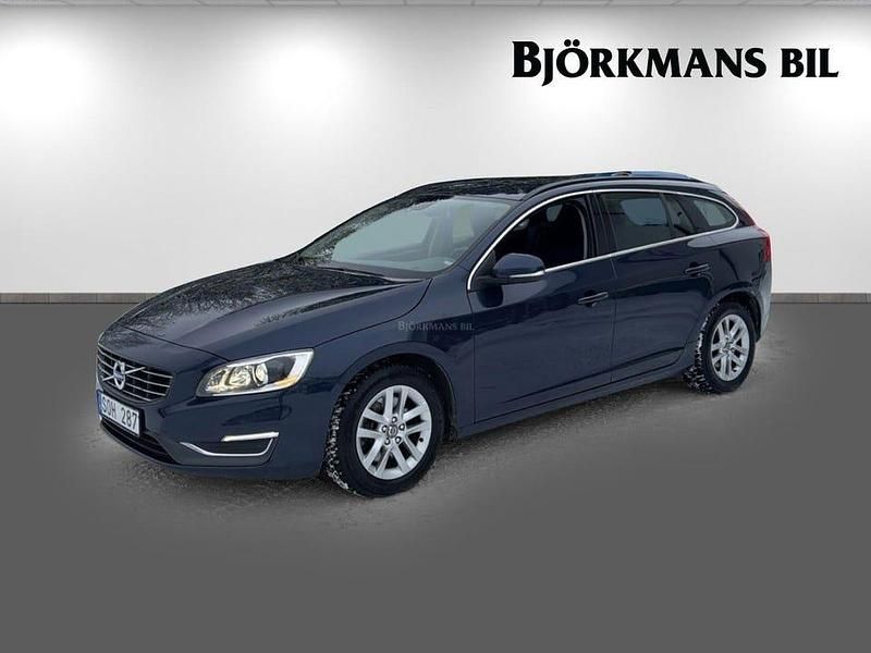 Blå Begagnad 2013 Volvo V60 Kombi | 149 000 kr (Marknadspris) - Bild 1/4