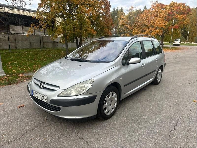 Grå Begagnad 2005 Peugeot 307 Kombi | 15 500 kr (Bra pris) - Bild 1/4
